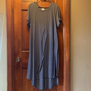 Lularoe Ribbed Carly Dress sz 3X - Navy and White